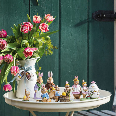 Veľkonočná porcelánová dekorácia Bunny Tales, Starý otec Hans – Villeroy & Boch_2